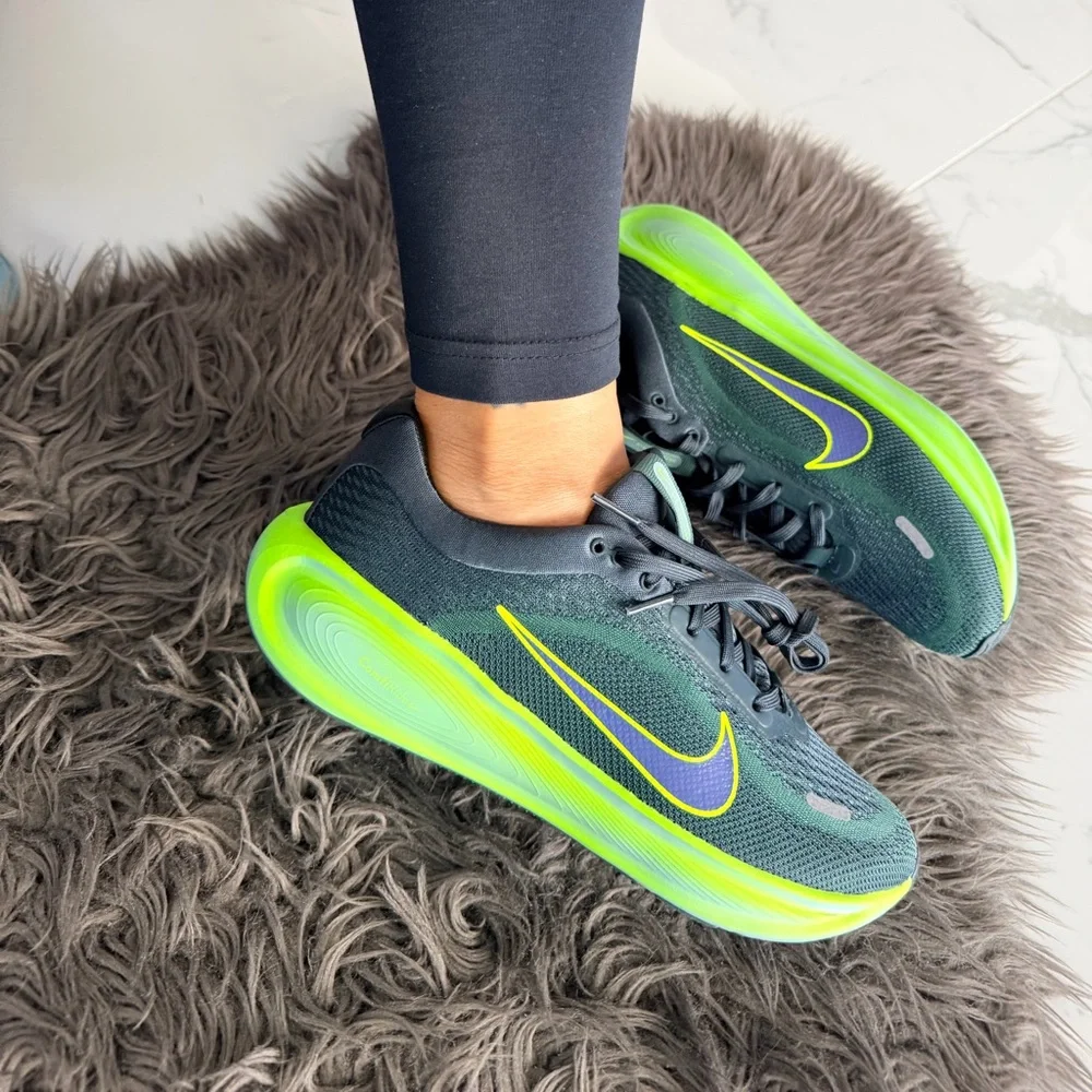 Nike Stellar Rider(gs) - Picture 1 of 10
